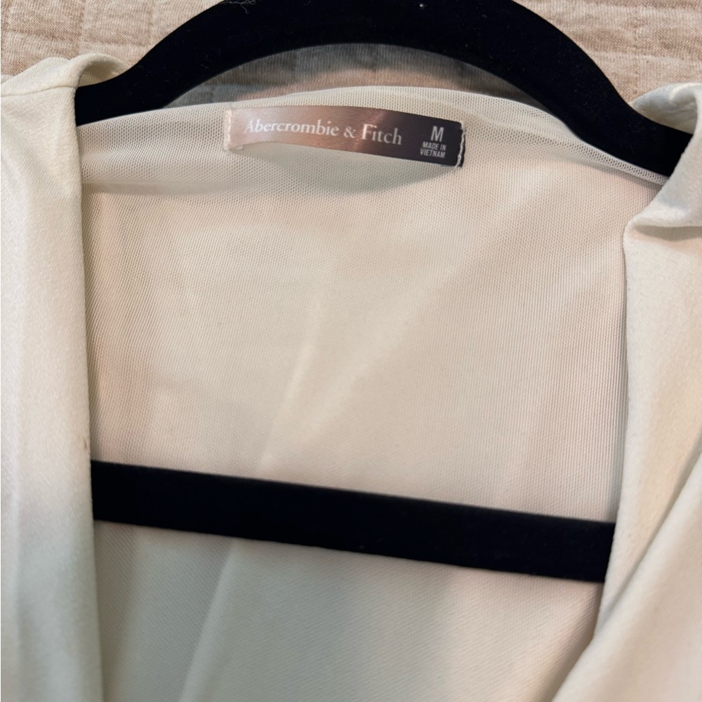 Abercrombie & Fitch White Ruched Wrap Blouse - Picture 3 of 4